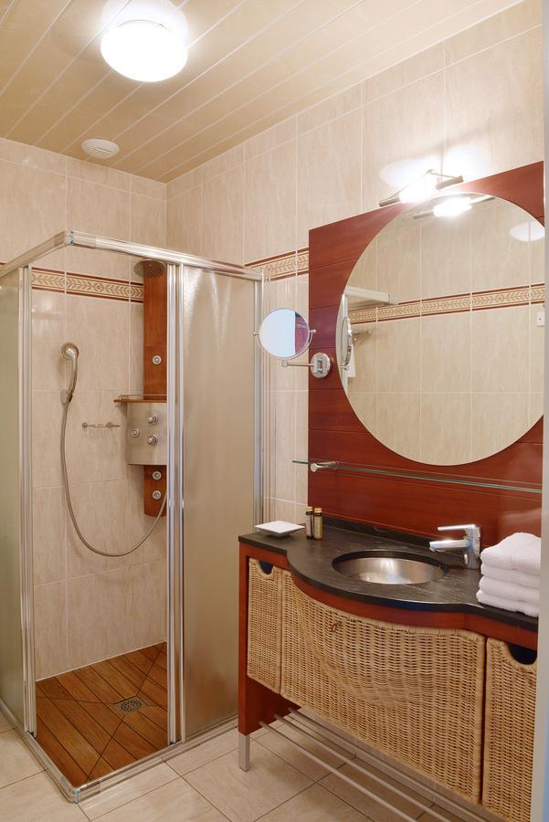 B&B Domaine De La Corbe Bournezeau Luaran gambar