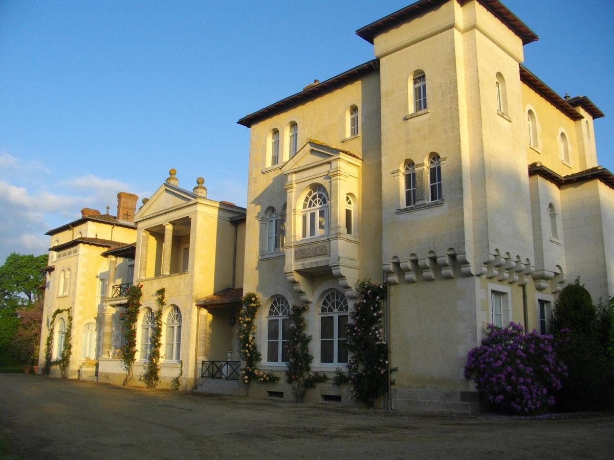 B&B Domaine De La Corbe Bournezeau Luaran gambar
