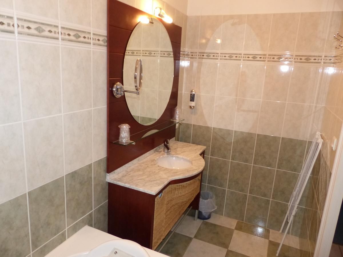 B&B Domaine De La Corbe Bournezeau Luaran gambar