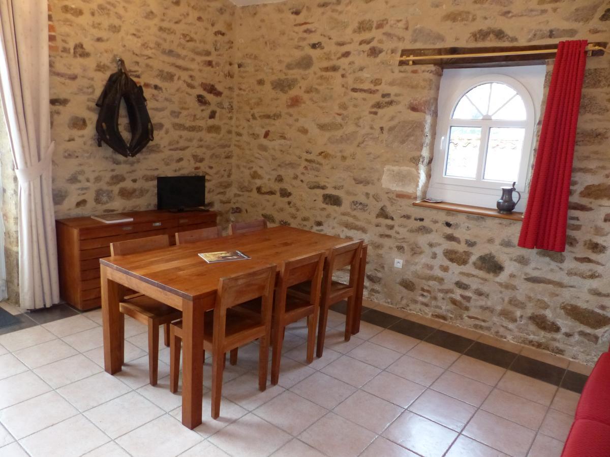 B&B Domaine De La Corbe Bournezeau Luaran gambar