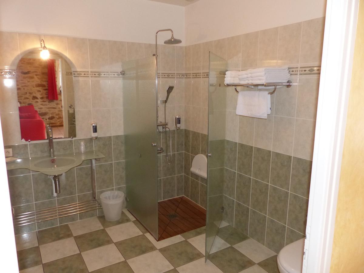 B&B Domaine De La Corbe Bournezeau Luaran gambar